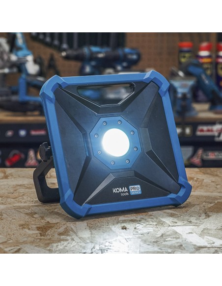 Foco proyector led 20w 1800 lm (sin batería ni cargador) 22,8 x 7 x 22,8 cm