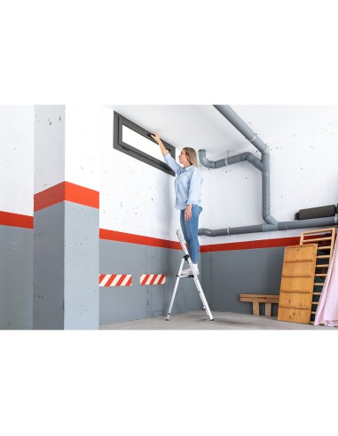 Escalera domestica de aluminio 3 peldaños