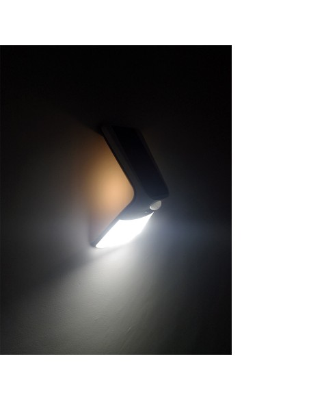 Aplique solar 3,5w 430lm recargable sensor presencia (2-8m) color blanco 10,5x13cm edm