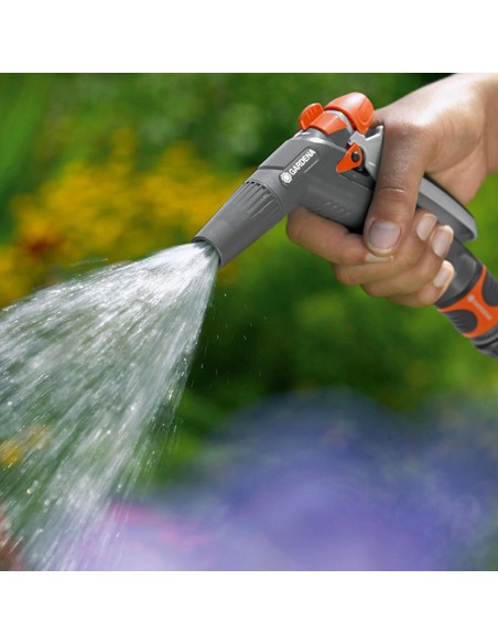 Pistola de limpieza multichorros regulable (blister) gardena