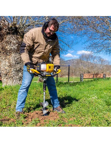 Ahoyadora a gasolina con motor de 2 tiempos...