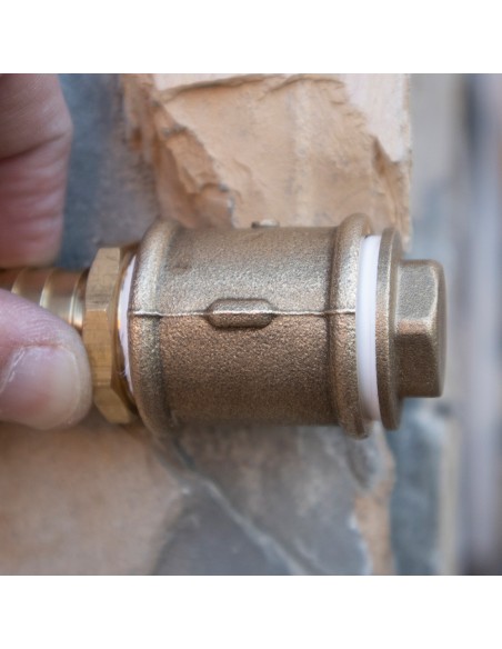 Tapón macho de 1/2" latón aqua control