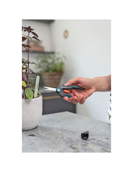 Tijera freshcut gardena