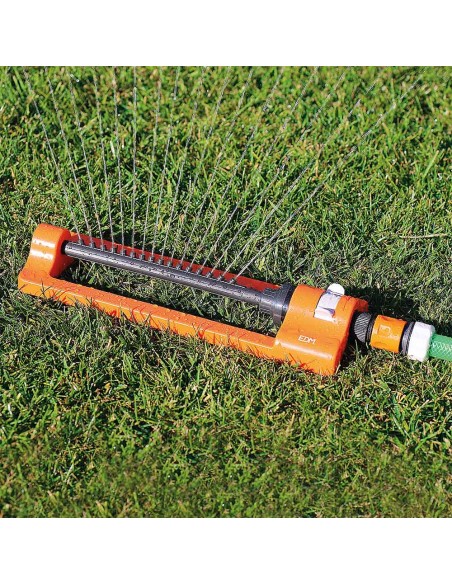 Aspersor oscilante regulable sobre 250m² con enchufe rapido