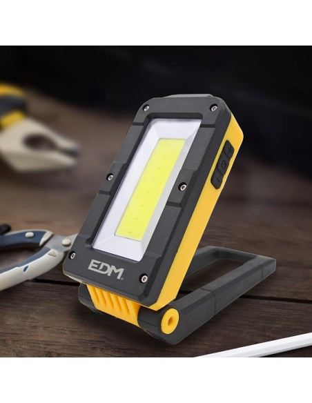 Linterna de trabajo led recargable con base basculante