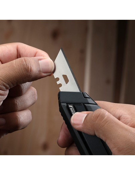 Cúter recargable con 5 + 5 hojas tb-h4s2-03 toughbuilt