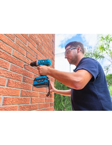 Kit maletin taladro atornillador 20 v con 70...