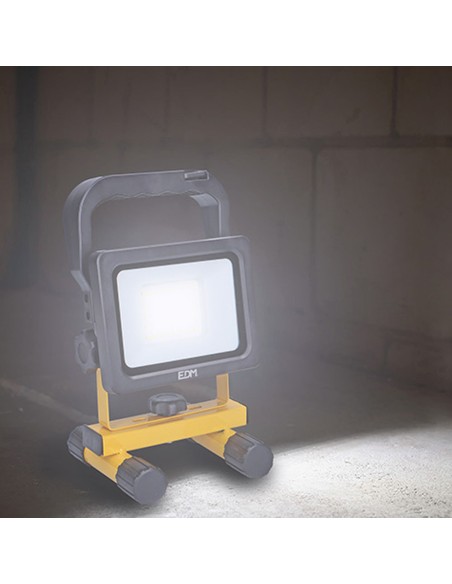 Foco led recargable 20w 2000lm 6500k 2x2000mah edm