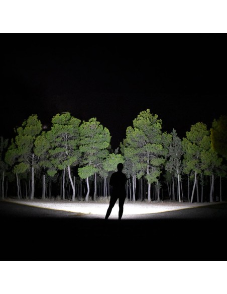 Linterna led de largo alcance 18000 lm