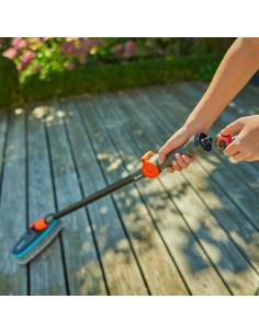 Cepillo de cerdas suaves para superficies delicadas cleansystem 18810-20 gardena 2