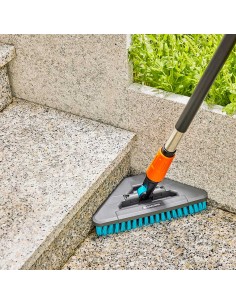Cepillo de cerdas duras triangular flex cleansystem para limpieza de superficies duras y rincones 18814-20 gardena 2