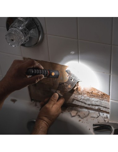 Linterna torchy 2k. compacta recargable por la...