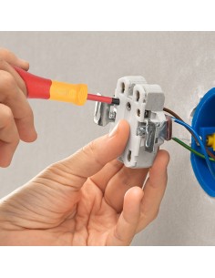 Destornillador plano aislado vde 0,5 x 3 x 100 mm 2