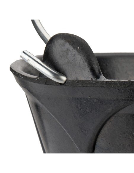 Cubo de caucho negro italiano 10 l,con asa metálica.