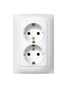 Doble base enchufe con tt blanco con marco