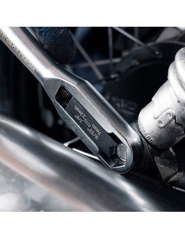 Llave ajustable universal 7 - 22 mm, métrica y sae