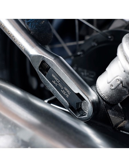 Llave ajustable universal 7 - 22 mm, métrica y sae