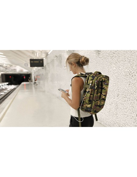 Mochila de 20 l explorer backpack b40 40 x 25 x 20 cm. estampado camuflaje