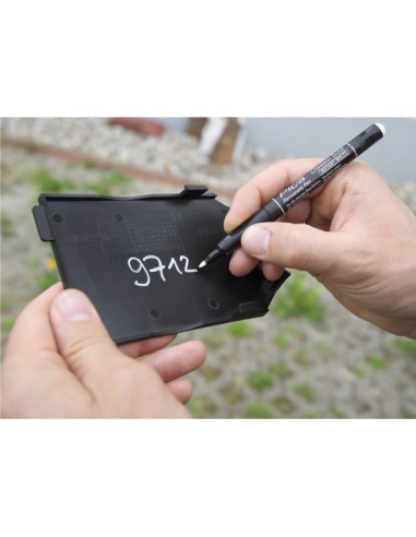 Marcador permanente tipo bala media blanco