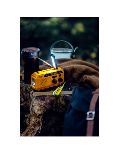 Radio solar con manivela ad 1197