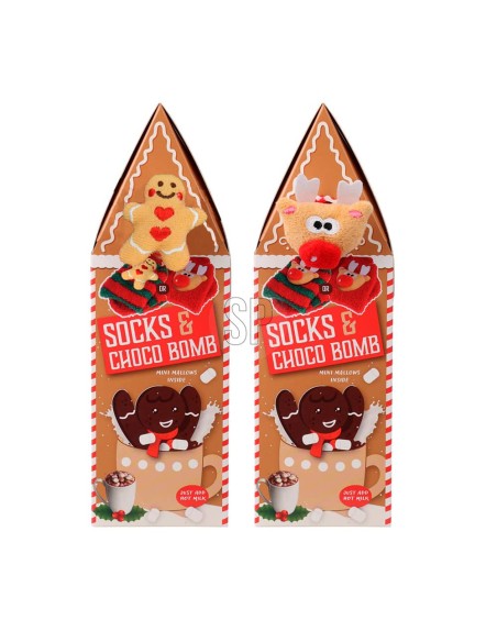 Caja navideña, contiene una taza, un par de calcetines y chocolatina, modelo variados