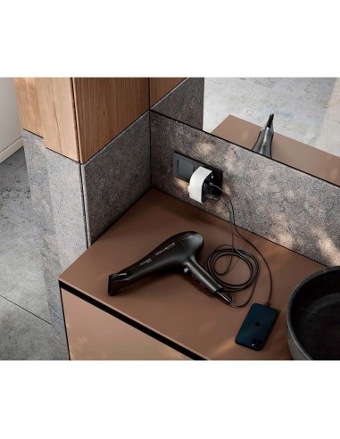 Adaptador giratorio schuko 1 toma + usb a+c 30...