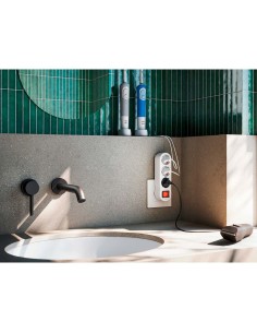 Adaptador 3 tomas schuko frontal con interruptor, 16 a 250 v~, blanco 2