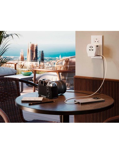 Adaptador viaje universal 3 usb (1a+2c) 20 w
