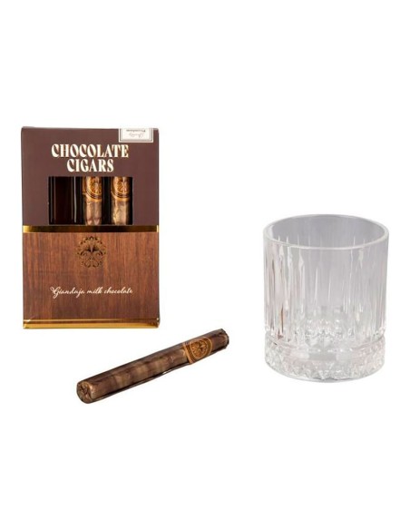 Vaso con cigarros de chocolate